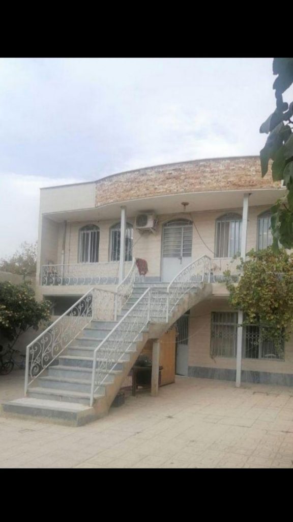 خانه مسکونی، خیابان دستغیب ارومیه