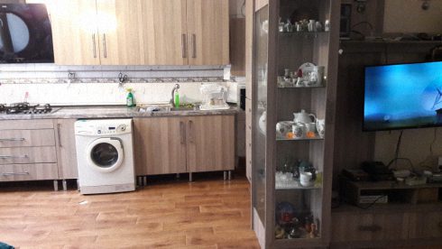 تصویر آشپزخانه آپارتمان واقع در شمس آباد