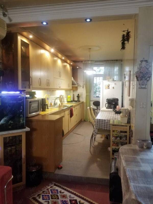 تصویر آشپزخانه آپارتمان در مظاهری کرج ( استان البرز )