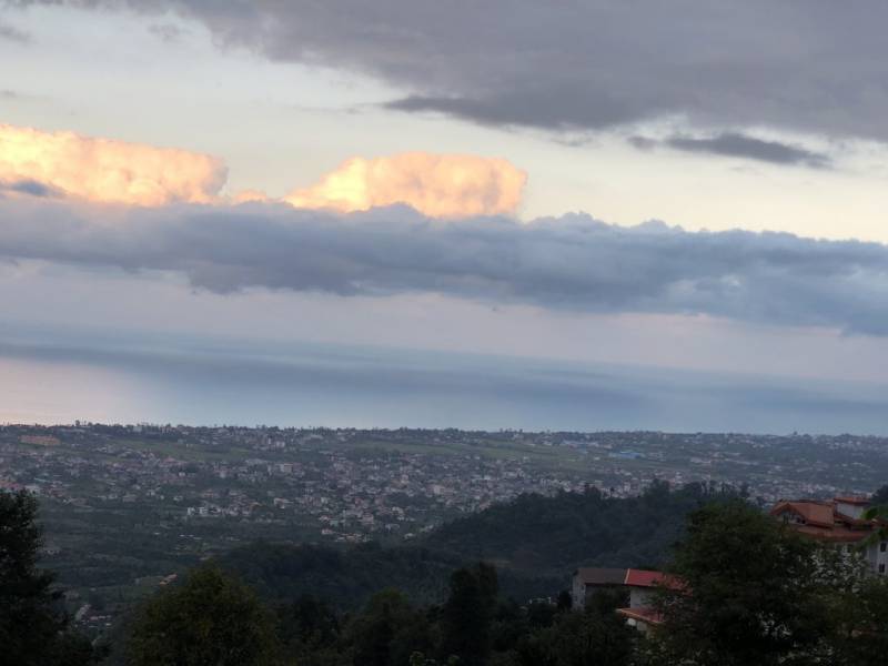 تصویر مناظر و چشم انداز زیبای زمین در محله اربه کله در شهرستان رامسر