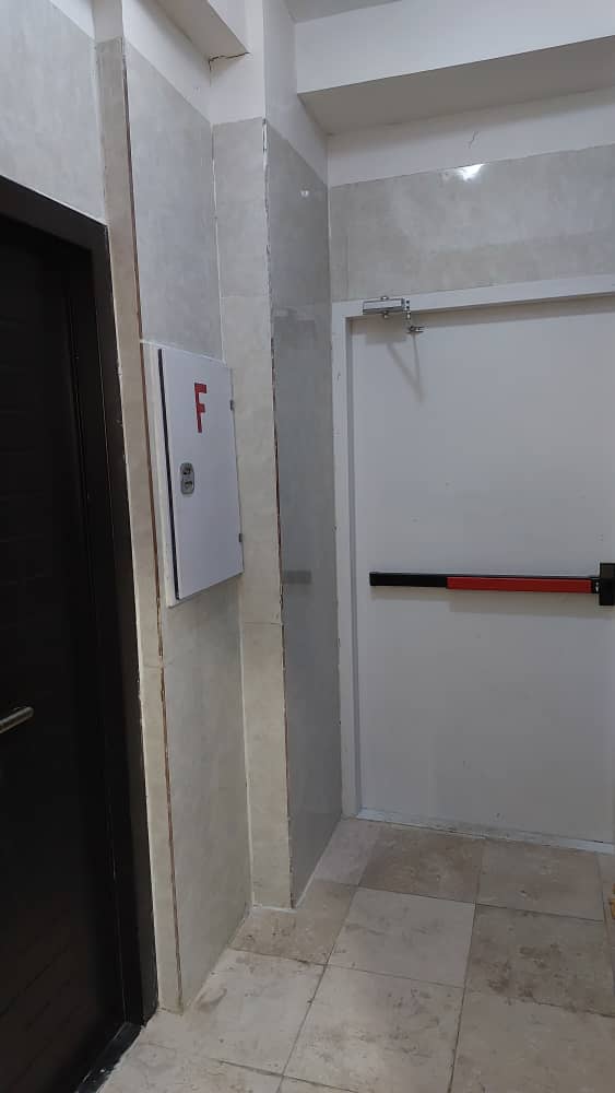 آپارتمان نوساز ۹۷ متری زیر قیمت در خیابان ۱۷ شهریور جنوبی