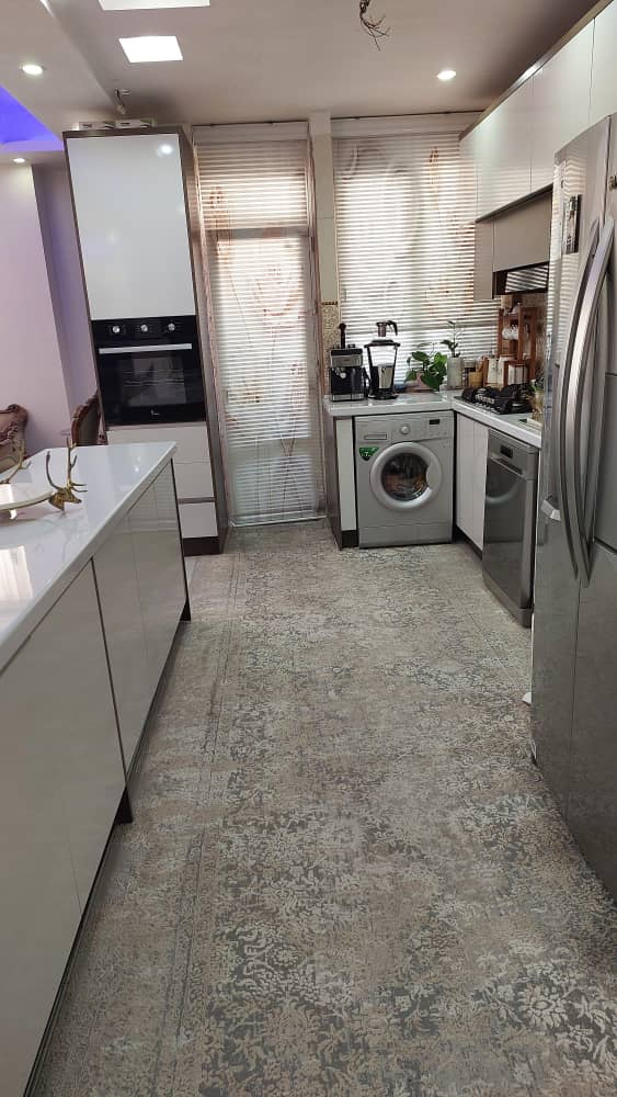 آپارتمان نوساز ۹۷ متری زیر قیمت در خیابان ۱۷ شهریور جنوبی