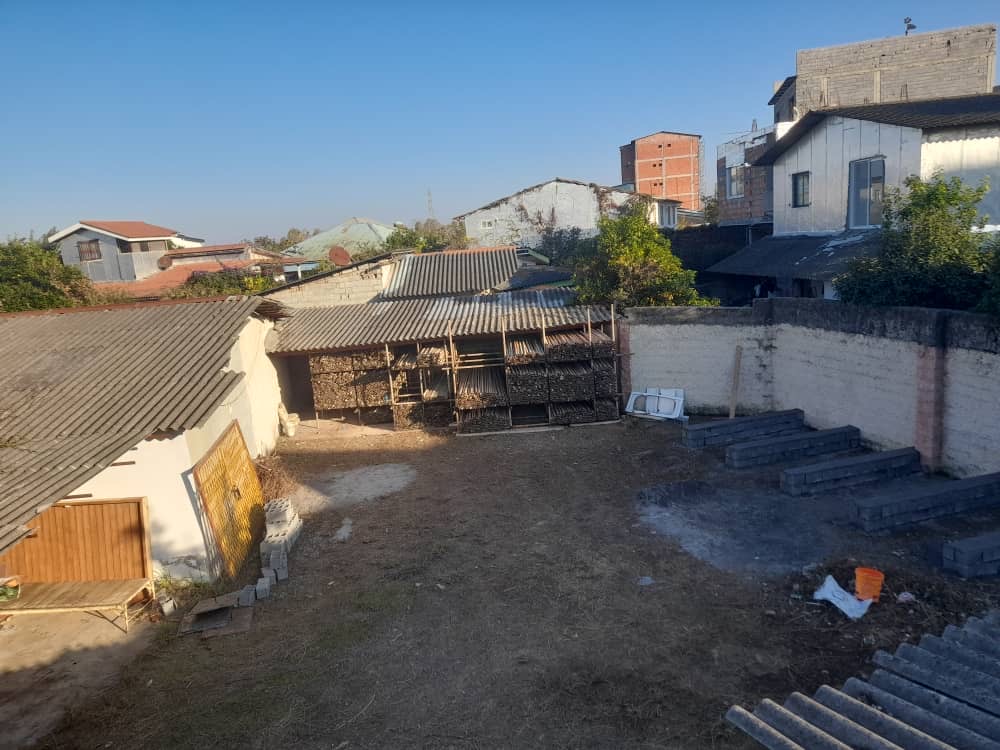 زمین ۵۵۰ متری داخل بافت در شهر رویان – جاده ونوش