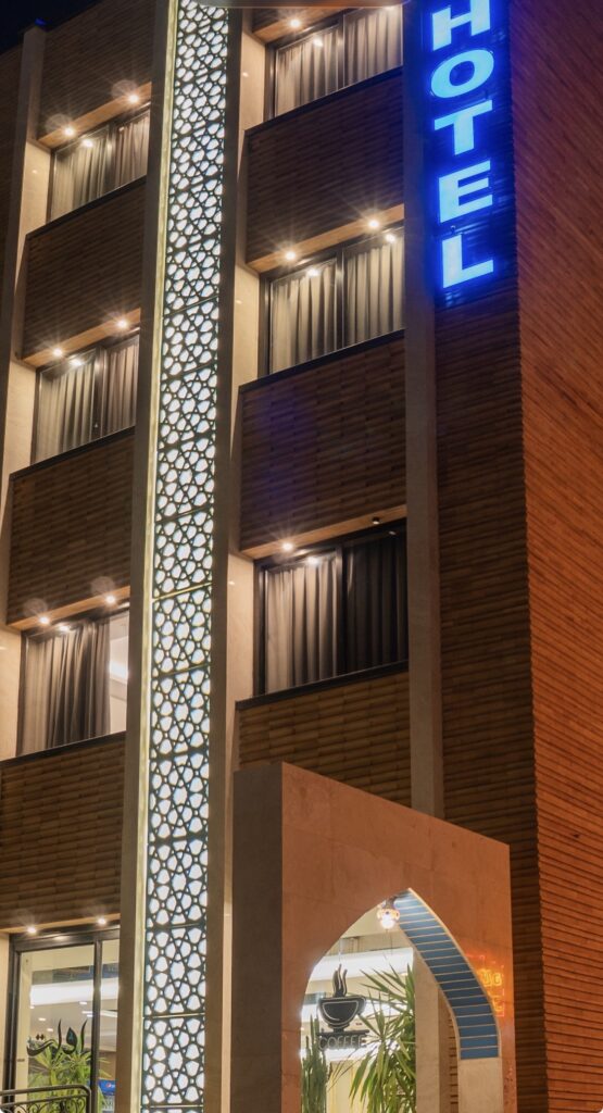 خرید و فروش هتل در استان اصفهان و در منطقه نقش جهان