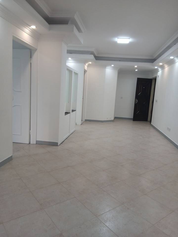 ملک مسکونی 70 متری / موقیعت اداری/ بر خیابان ملاصدرا
